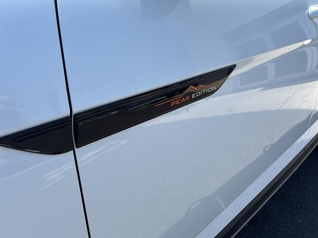 2024 Volkswagen Atlas 2.0T Peak Edition SEL 4MOTION