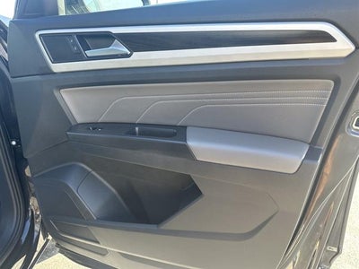 2022 Volkswagen Atlas 2.0T SE w/Technology