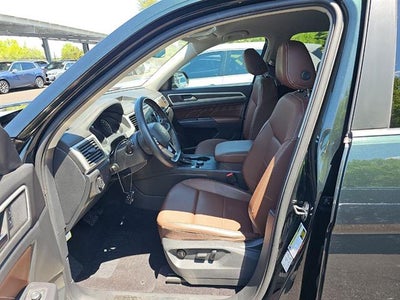2021 Volkswagen Atlas 3.6L V6 SE w/Technology 4MOTION *Ltd Avail*