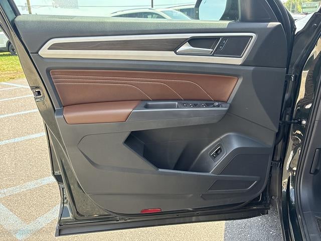2021 Volkswagen Atlas 3.6L V6 SE w/Technology 4MOTION *Ltd Avail*