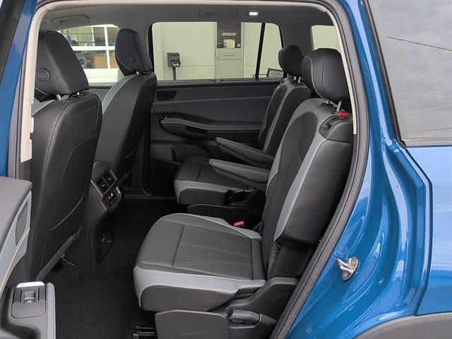 2027 Volkswagen Atlas SE w/Technology 4MOTION