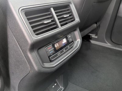 2027 Volkswagen Atlas SE w/Technology 4MOTION