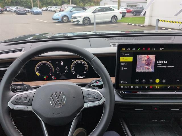 2027 Volkswagen Atlas SE w/Technology 4MOTION