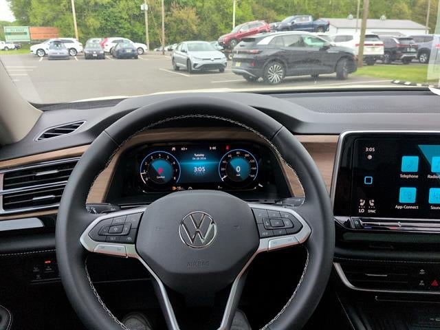 2026 Volkswagen Atlas 2.0T SE w/Technology FWD