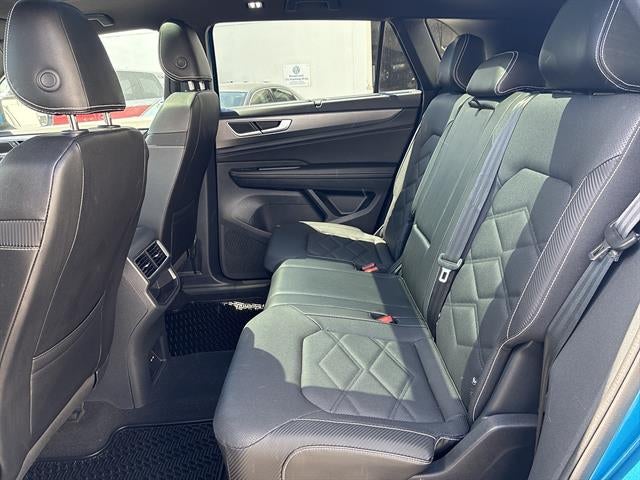 2024 Volkswagen Atlas Cross Sport 2.0T SE w/Technology 4MOTION