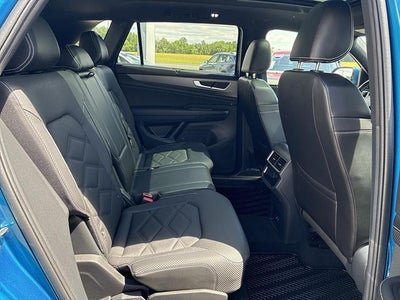 2024 Volkswagen Atlas Cross Sport 2.0T SE w/Technology 4MOTION