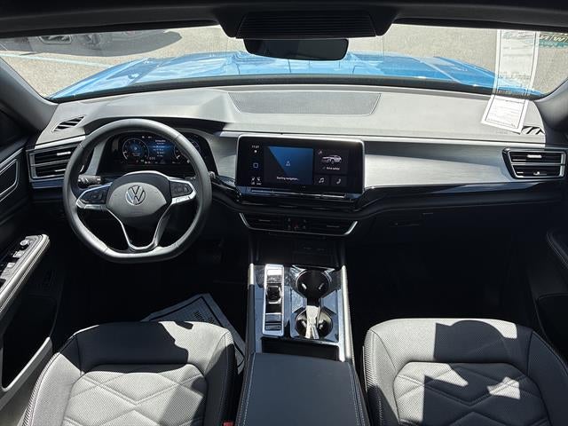 2024 Volkswagen Atlas Cross Sport 2.0T SE w/Technology 4MOTION