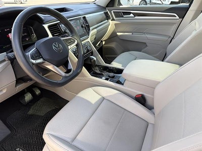 2023 Volkswagen Atlas 3.6L V6 SE w/Technology 4MOTION