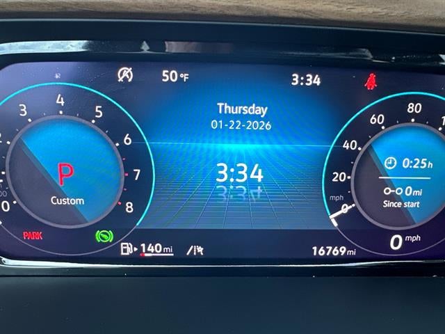 2025 Volkswagen Atlas 2.0T SE w/Technology