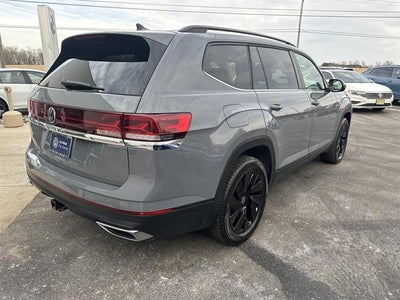 2025 Volkswagen Atlas 2.0T SE w/Technology