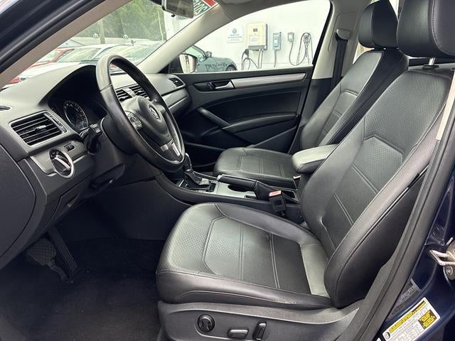 2015 Volkswagen Passat 4dr Sdn 1.8T Auto Limited Edition PZEV