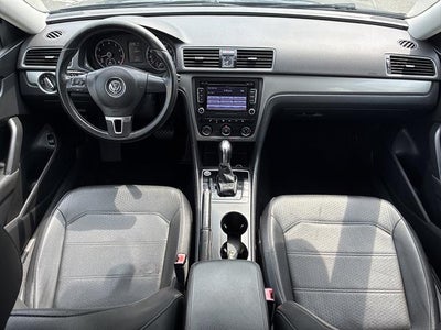 2015 Volkswagen Passat 4dr Sdn 1.8T Auto Limited Edition PZEV