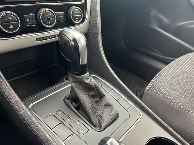 2016 Volkswagen Passat 4dr Sdn 1.8T Auto S PZEV