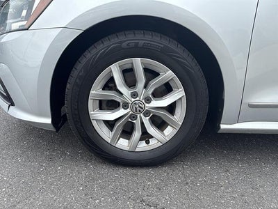 2016 Volkswagen Passat 4dr Sdn 1.8T Auto S PZEV