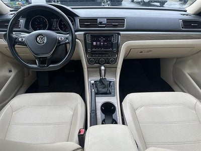 2018 Volkswagen Passat 2.0T SE Auto