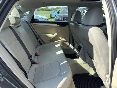 2013 Volkswagen Passat 4dr Sdn 2.0L DSG TDI SE w/Sunroof