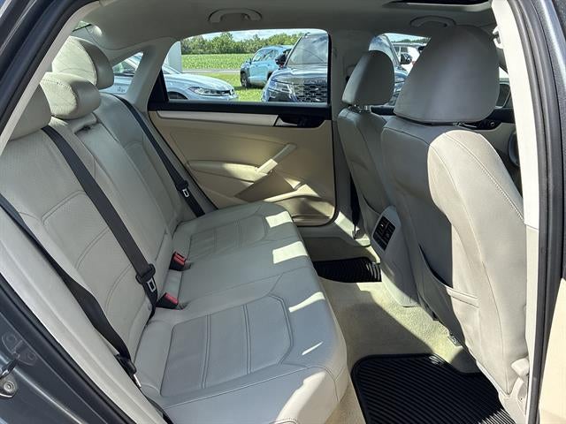 2013 Volkswagen Passat 4dr Sdn 2.0L DSG TDI SE w/Sunroof