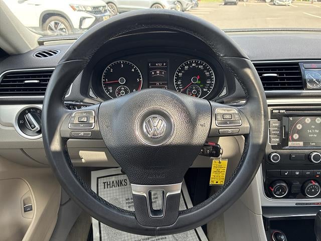 2013 Volkswagen Passat 4dr Sdn 2.0L DSG TDI SE w/Sunroof