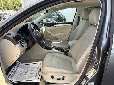 2013 Volkswagen Passat 4dr Sdn 2.0L DSG TDI SE w/Sunroof