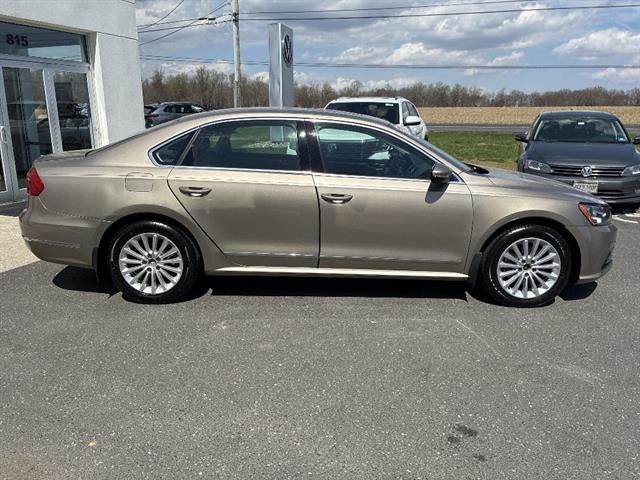 2016 Volkswagen Passat 4dr Sdn 1.8T Auto SE PZEV
