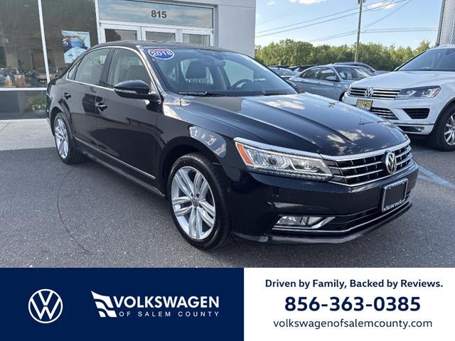 2018 Volkswagen Passat 2.0T SEL Premium Auto's photo