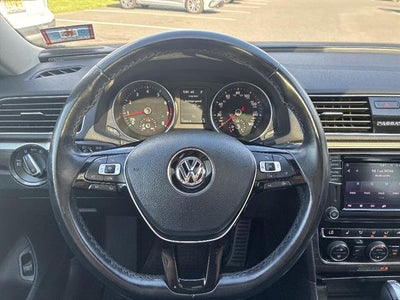 2018 Volkswagen Passat 2.0T SEL Premium Auto