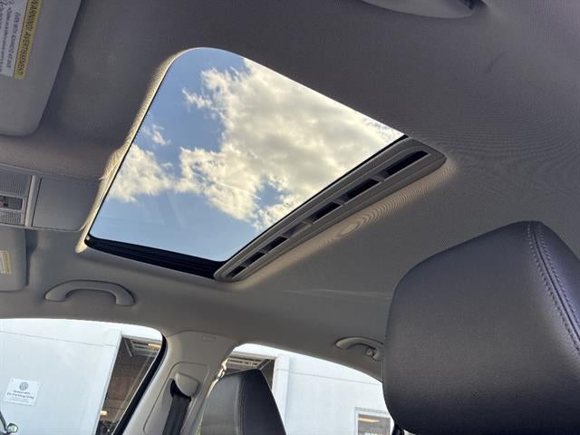 2018 Volkswagen Passat 2.0T SEL Premium Auto