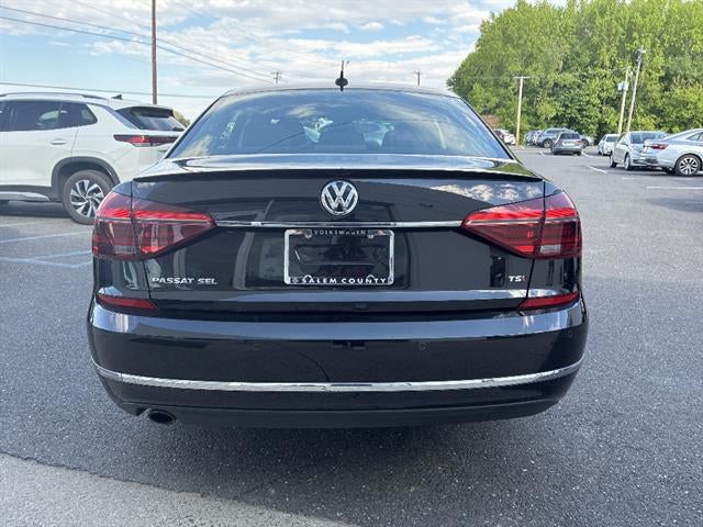 2018 Volkswagen Passat 2.0T SEL Premium Auto