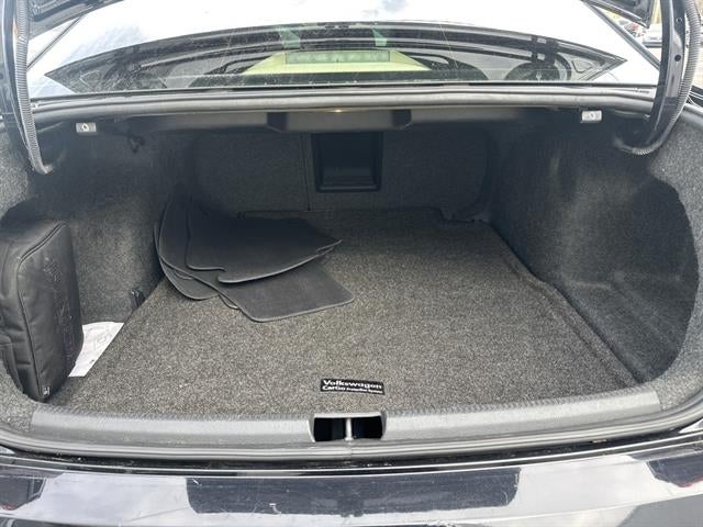 2018 Volkswagen Passat 2.0T SEL Premium