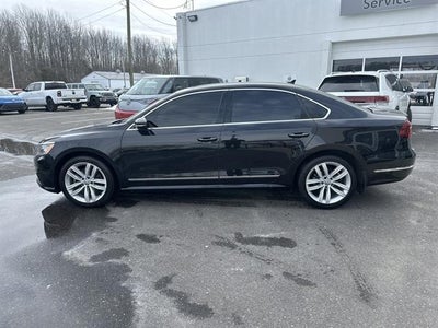 2018 Volkswagen Passat 2.0T SEL Premium