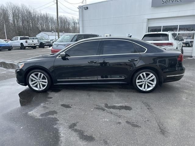 2018 Volkswagen Passat 2.0T SEL Premium