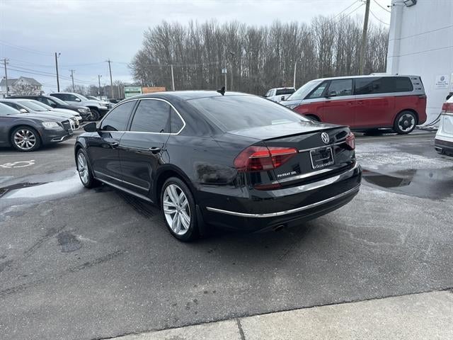 2018 Volkswagen Passat 2.0T SEL Premium