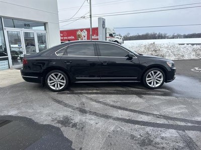 2018 Volkswagen Passat 2.0T SEL Premium