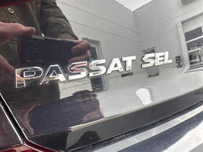 2018 Volkswagen Passat 2.0T SEL Premium