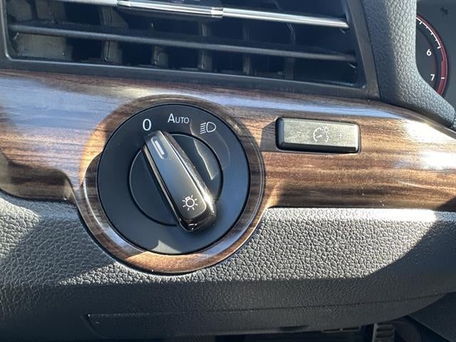 2020 Volkswagen Passat 2.0T SEL