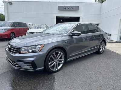 2017 Volkswagen Passat R-Line w/Comfort Pkg Auto
