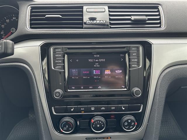 2019 Volkswagen Passat 2.0T Wolfsburg Edition Auto