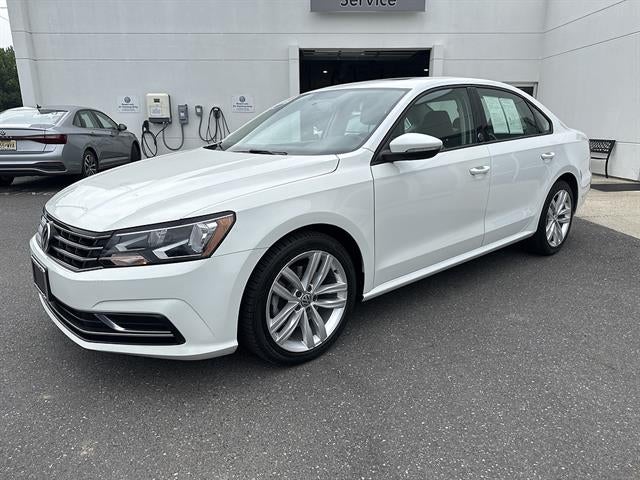 2019 Volkswagen Passat 2.0T Wolfsburg Edition Auto