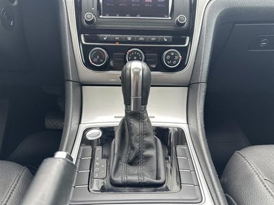 2019 Volkswagen Passat 2.0T Wolfsburg Edition Auto
