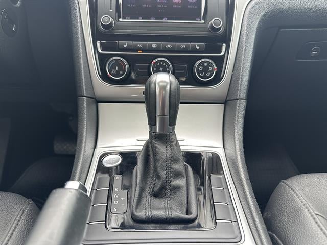 2019 Volkswagen Passat 2.0T Wolfsburg Edition Auto