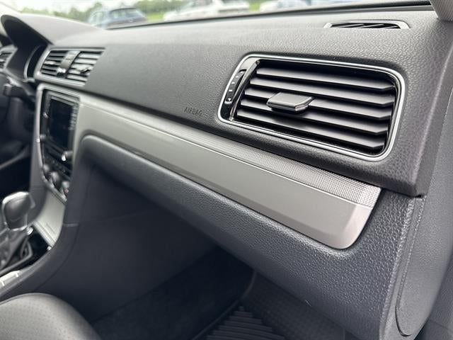 2019 Volkswagen Passat 2.0T Wolfsburg Edition Auto