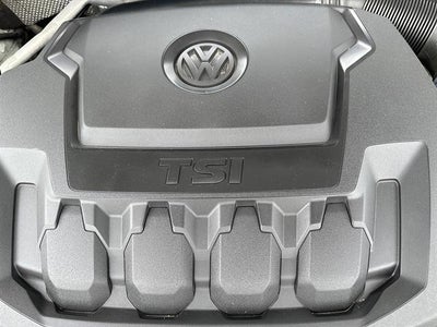 2019 Volkswagen Passat 2.0T Wolfsburg Edition Auto