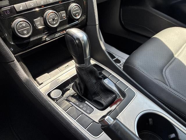 2020 Volkswagen Passat 2.0T R-Line Auto