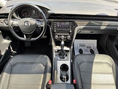 2020 Volkswagen Passat 2.0T R-Line Auto
