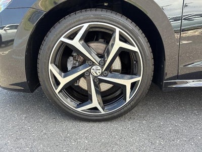 2020 Volkswagen Passat 2.0T R-Line Auto