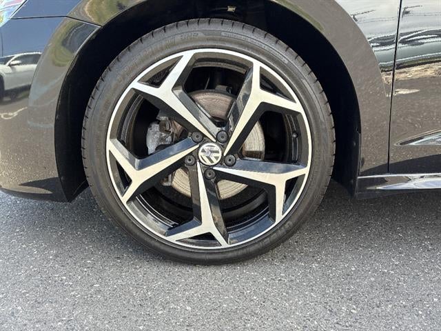 2020 Volkswagen Passat 2.0T R-Line Auto