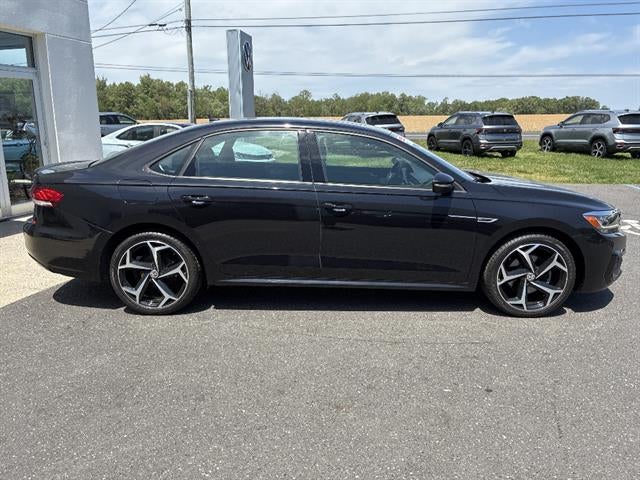 2020 Volkswagen Passat 2.0T R-Line Auto