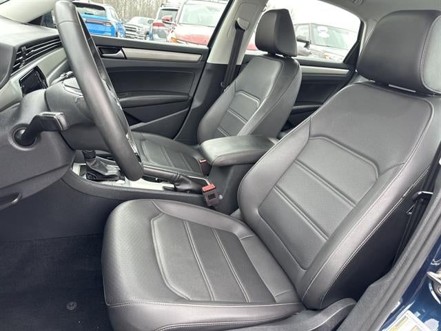 2022 Volkswagen Passat 2.0T SE