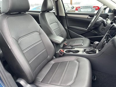 2022 Volkswagen Passat 2.0T SE