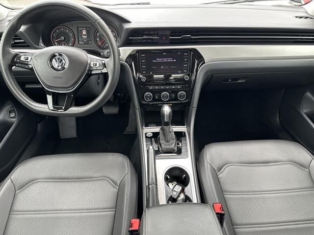 2022 Volkswagen Passat 2.0T SE